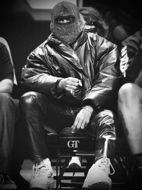 Kanye West Hosts Exclusive Listening Party for New&nbsp;Album