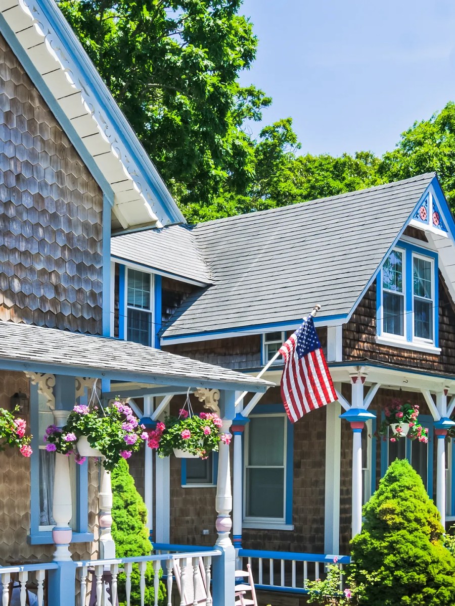 48 Hours in Martha’s Vineyard: Lush beaches, vast history, and hidden gem&nbsp;restaurants